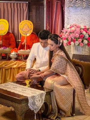 ชุดไทยเจ้าสาว ชุดไทยจักรพรรดิ์ เช่าที่แบมบี้ เวดดิ้ง ห้วยขวาง